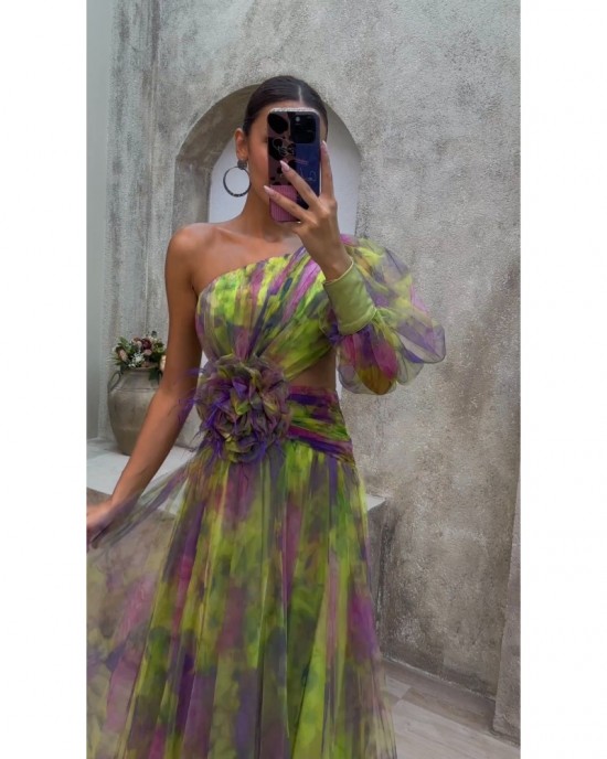 Floral one-shoulder long-sleeved dress Floral one-shoulder long-sleeved dress