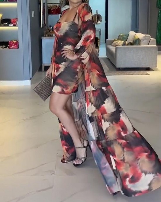 Casual Suspender Dress with Shawl and Two Giant Suit Casual Suspender Dress with Shawl and Two Giant Suit